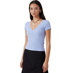 COTTON ON Women's Extra Small Periwinkle Blue Lace Trim Cropped T-shirt NWT